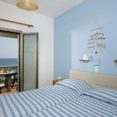 Flisvos Rooms Плакиас Екстериор снимка
