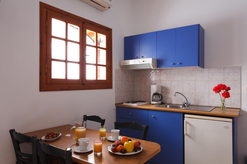 Flisvos Rooms Плакиас Стая снимка