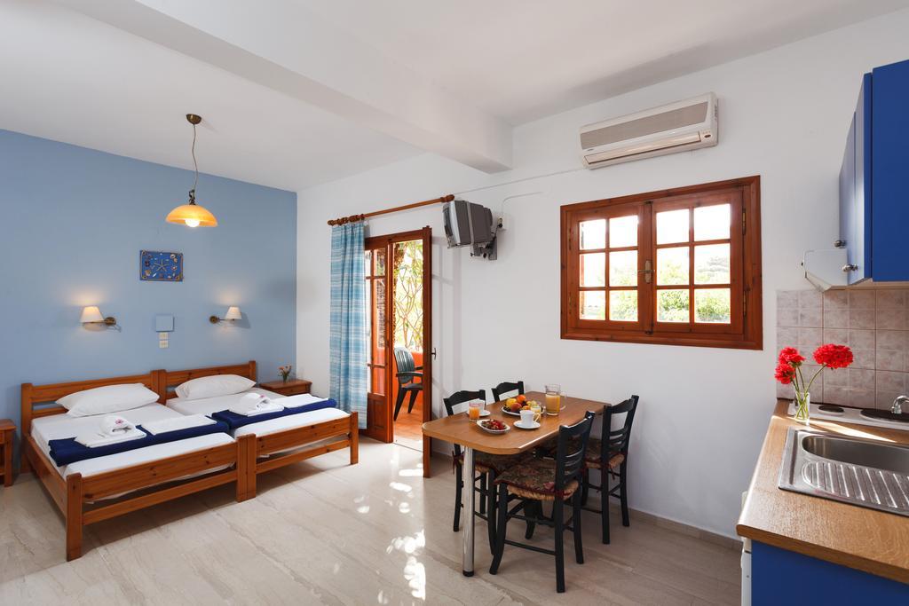 Flisvos Rooms Плакиас Стая снимка