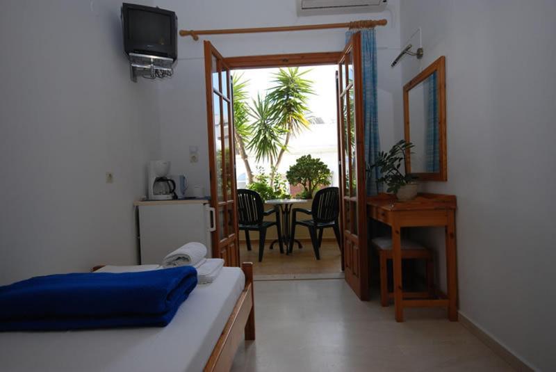 Flisvos Rooms Плакиас Стая снимка